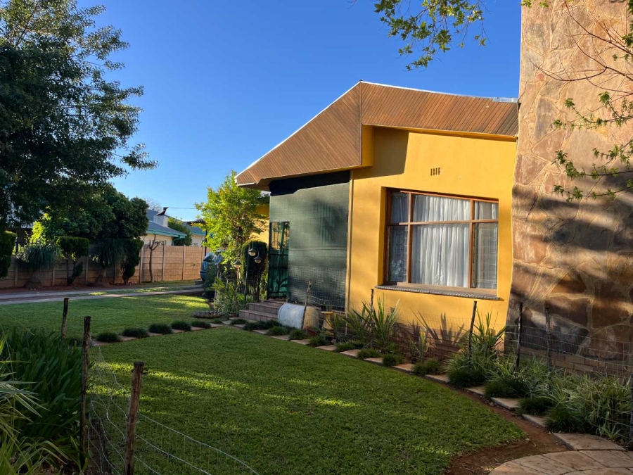 5 Bedroom Property for Sale in Die Rand Northern Cape